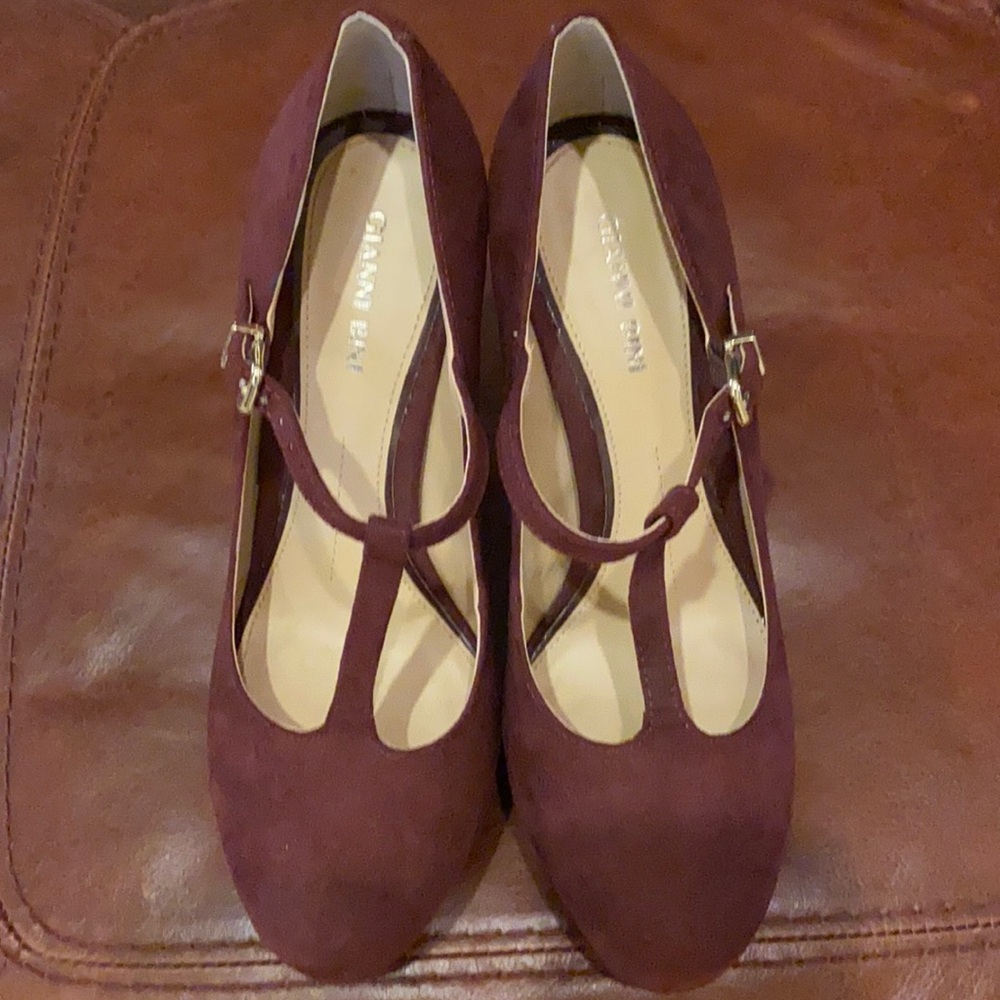 Gianni Bini burgundy suede high heels